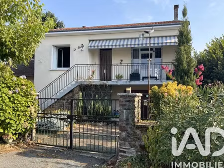 maison de village à mialet (24450)