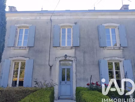 maison à saint-georges-de-noisné (79400)