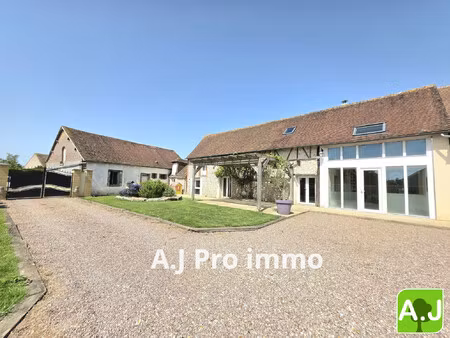maison ancienne restaurée  240 m² habitables