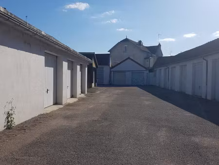 location parking auxonne 21130