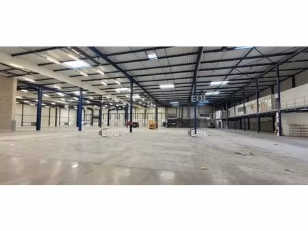 location entrepôt miribel 01700 6283m² à 10682m²