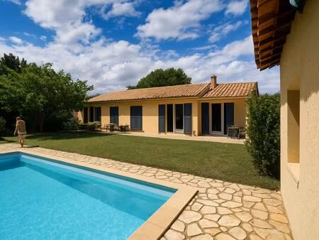 bedarrides villa de plain pied en fonds d'impasse