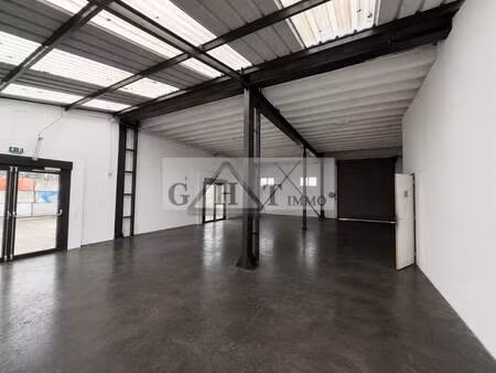 location entrepôt fontenay tresigny 77610 250m²