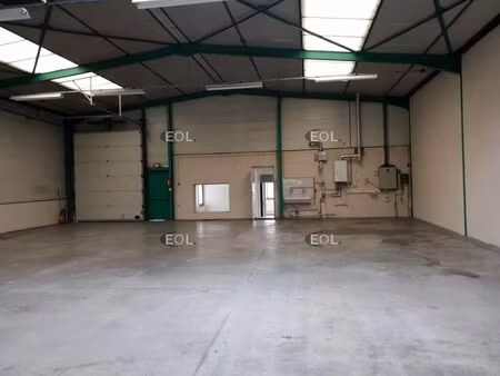 location local d’activités saint genis laval 69230 380m²