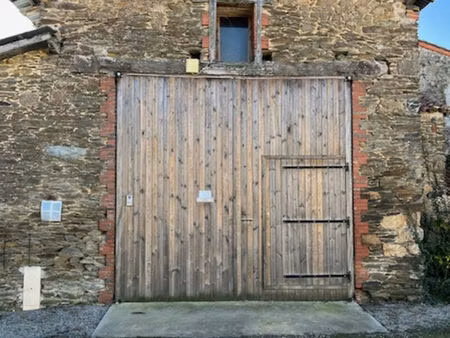 vente grange 1 pièce  156.00m²  la chaize