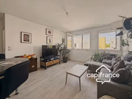 annonce vente appartement 2 pièces de 41m2 à la verriere (78320) - paruvendu.fr ref 992787