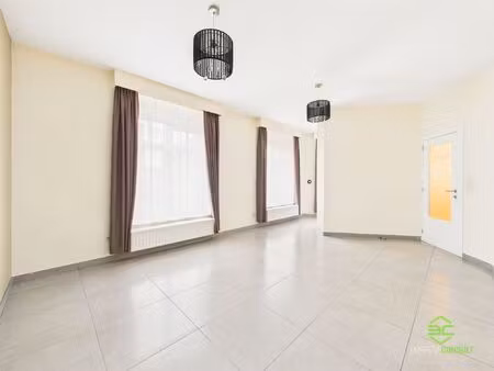 appartement te koop in sint-truiden met 2 slaapkamers