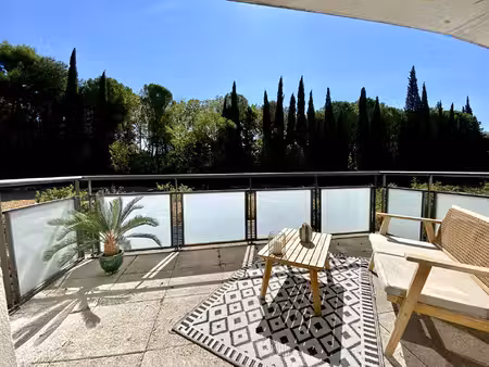appartement saint cannat 3 pièces 62 m2 avec terrasse et parkings
