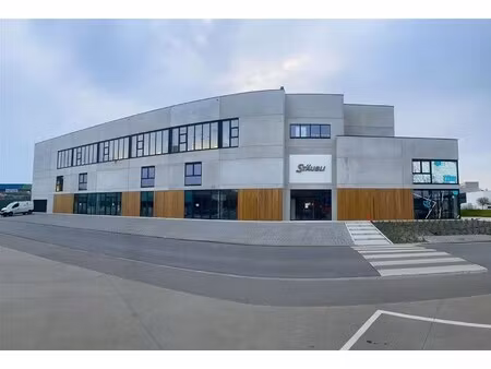 moderne instapklare kantoren op strategische locatie in kortrijk