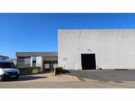 semi-industrie dicht bij e40