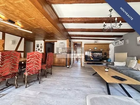 5 pièces de 138 m² avec terrasse et parkings