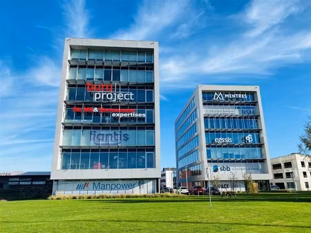 instapklaar ingericht kantoor aan afriitencomplex aalst