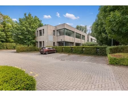 instapklaar kantoor gelegen in kontich