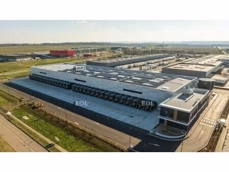 vente entrepôt 7 647 m²