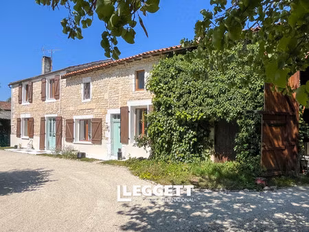 maison 7 pièce(s)  courcôme