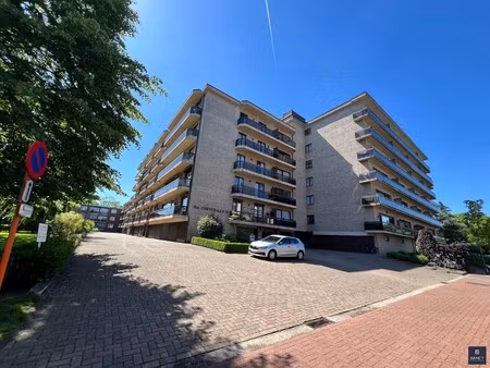 ruim en lichtrijk hoekappartement op toplocatie