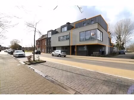 duplex appartement met 3 slpk.  terras en garage