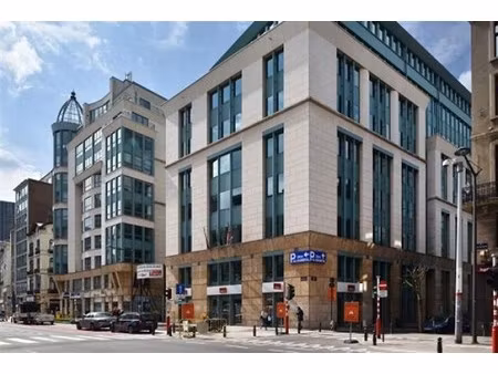 alhambra: +/- 10 500m² kantoren