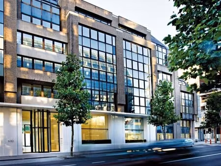 cortenbergh 100: kantoren te huur vanaf 261m²