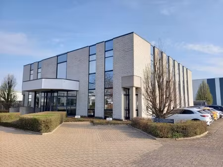 instapklaar kantoor te huur in