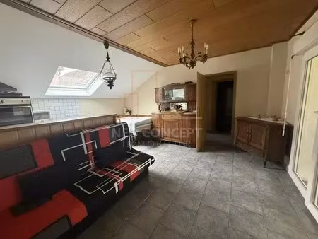f2 entièrement meublé avec terrasse couverte