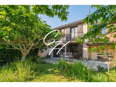 vente maison la buisse 38500 - - surface privée