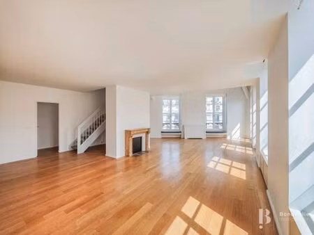 duplex de luxe de 130 m2 en location montorgueil  sentier  vivienne-gaillon  paris  île-de