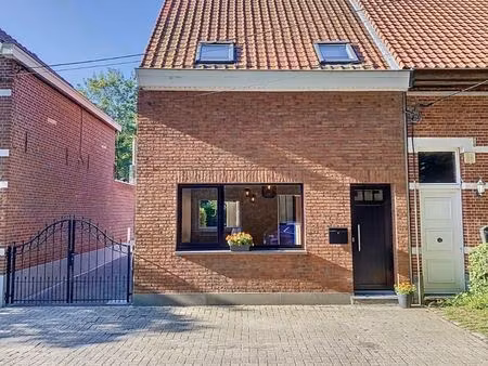 huis te koop in kalmthout met 2 slaapkamers