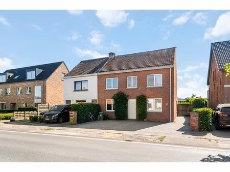 huis te koop in malle met 2 slaapkamers