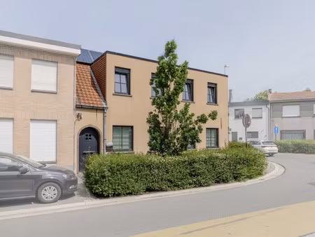 huis te koop in lochristi met 3 slaapkamers
