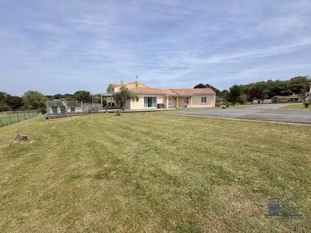 maison de prestige de 230 m2 en vente floirac  nouvelle-aquitaine