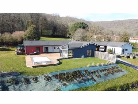 superbe maison contemporaine 228 m² avec piscine et gîte indépendant