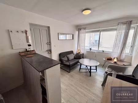 t2 loué meublé de 25.30 m2