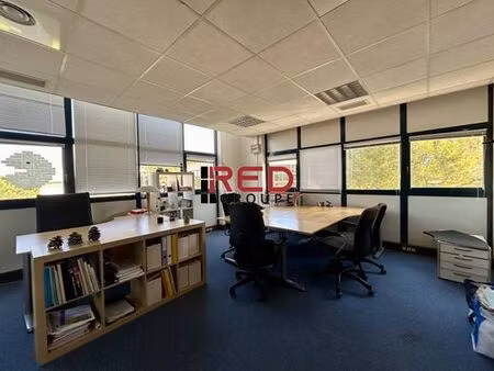 bureau de prestige de 359 m2 en location - aix-en-provence  provence-alpes-côte d'azur