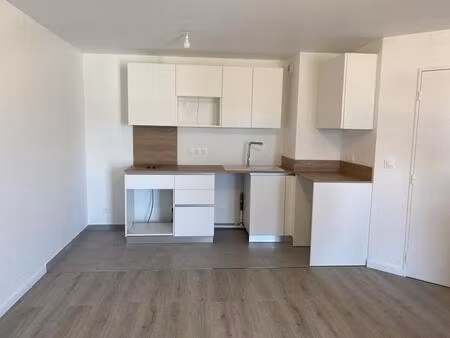 location appartement 1 pièce 29m² fontenay sous bois 94120