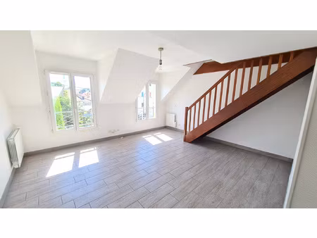 location appartement 3 pièces 51m² palaiseau 91120
