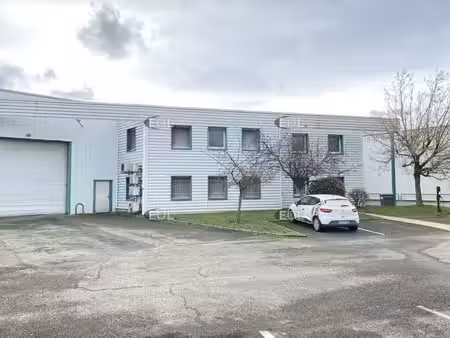 location bureaux toussieu 69780 187m²