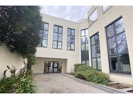 location bureaux 577 m² à 1 301 m²