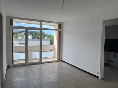 location appartement marseille 12eme (13012) - - surface privée