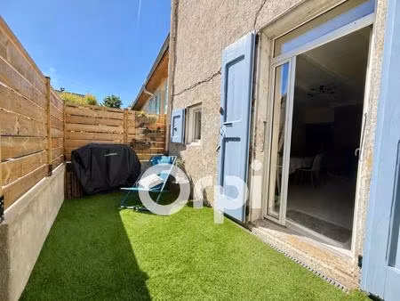 maison village avec terrasse et cave