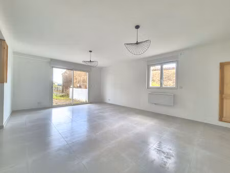 location maison 5 pièces  11.00m²  villelongue