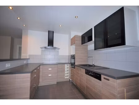 location appartement 3 pièces  66.00m²  coubert