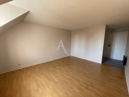 location appartement 1 pièce 32m²