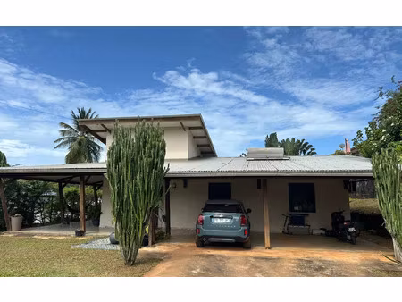 location maison  m² t-4 à cayenne  3 200 €