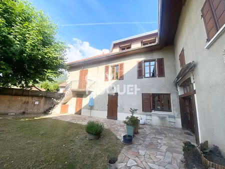 maison 6 pièces à vendre à la buissière