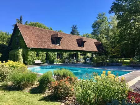 propriété d'exception dans parc de 8 hectares