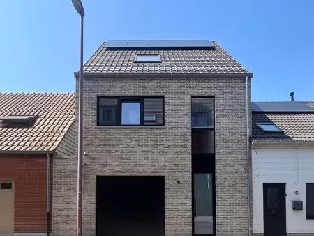 huis te koop in stabroek met 4 slaapkamers