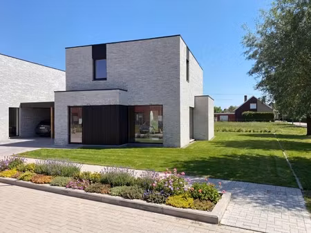 huis te koop in roeselare met 3 slaapkamers