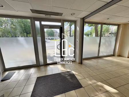 achat local commercial 225m² nantes 44000