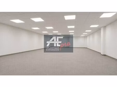 location local commercial 410m² trignac 44570